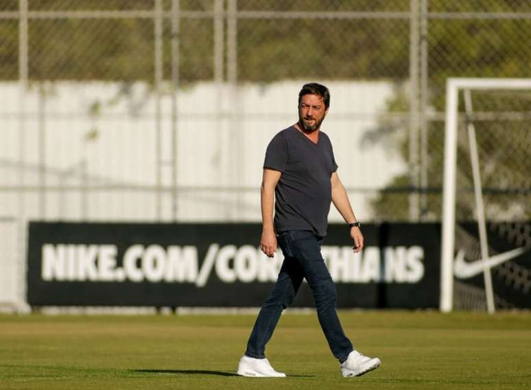 Duílio garante que não pensa em disputar reeleição à presidência do Corinthians: 'Jamais concorreria'