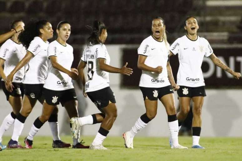 Primeiro gol saiu aos 8 minutos da primeira etapa (Foto: Divulgação / Corinthians / @rodrigogazzanel)