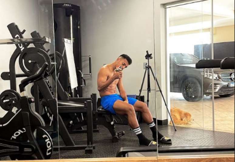 Em nova folga do Palmeiras, Murilo e Menino aparecem treinando em casa