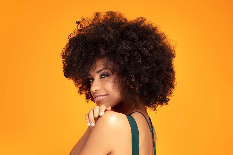Hidratações são indicadas para todos os tipos de cabelo 