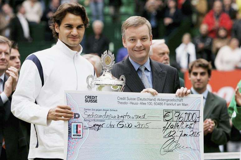 Roger Federer virou rosto de propaganda do Credit Suisse