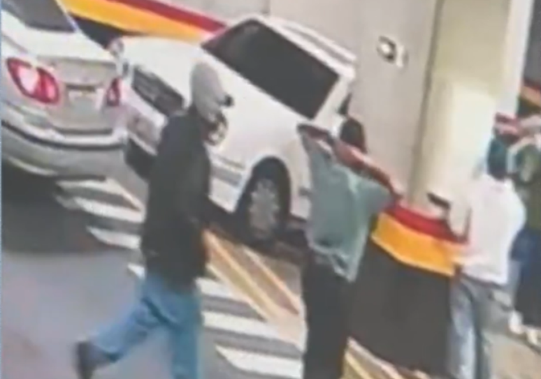 Quadrilha invade hotel e rouba carros de luxo na Zona Sul de SP