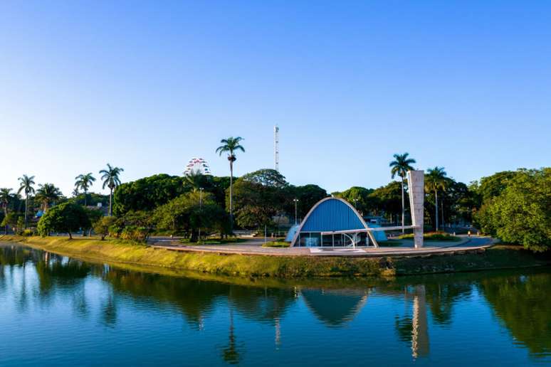 Lagoa da Pampulha e Igreja de S&atilde;o Francisco 