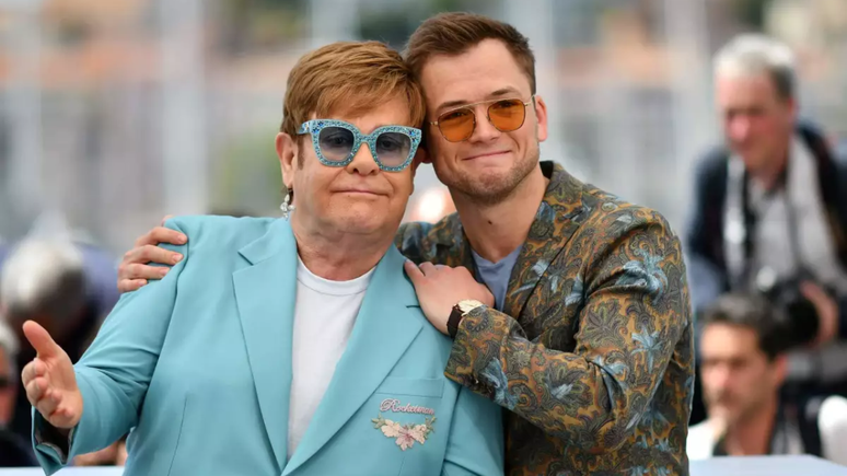 Elton John e Taron Egerton durante o Festival de Cannes 2019, onde Rocketman fez sua estreia.