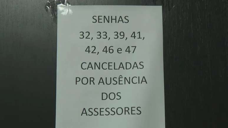 Senhas foram canceladas após assessores se ausentarem da fila