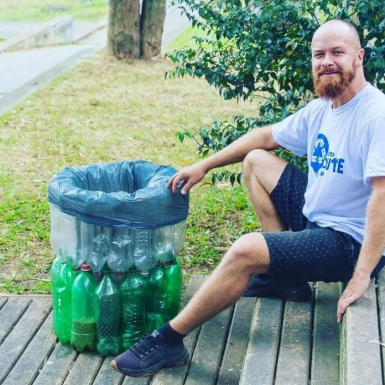 Praça do Grajaú, extremo sul de São Paulo, ganhou o nome do ambientalista Ferruge