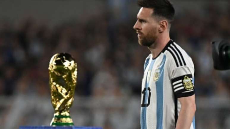 Copa do Mundo pela Argentina é o 42º título da carreira de Messi