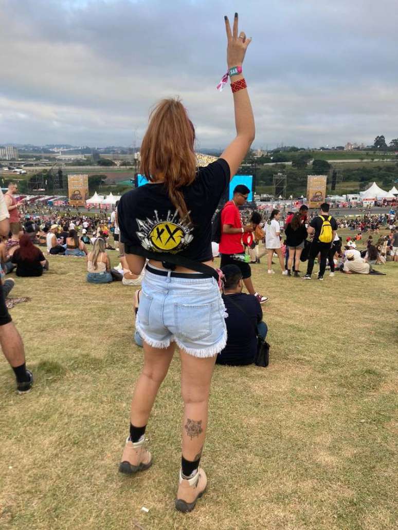 Simone Quintela, 29, veio do Acre para o Lollapalooza 2023 querendo assistir ao Blink-182