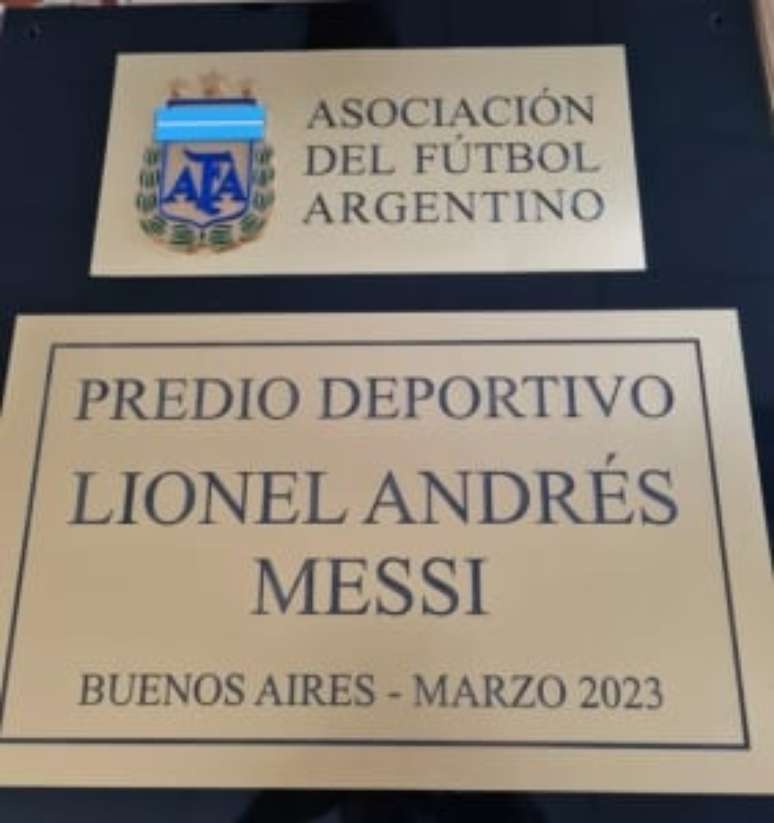 Placa de Lionel Messi (Foto: Reprodução - Twitter/AFA)