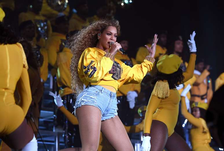 Beyonc&eacute; &eacute; refer&ecirc;ncia em performances musicais 