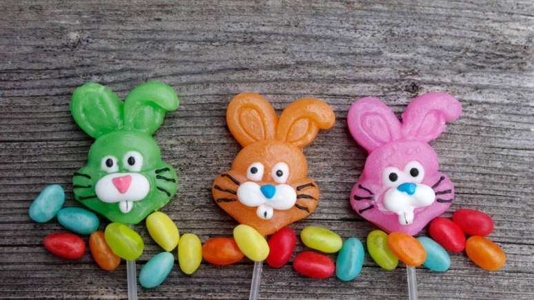 Lollipop bunny: find out how to delight children at Easter