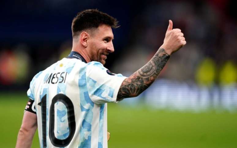 A seleção argentina, do craque Lionel Messi, comemorou título da Copa do Mundo de 2022 após amistoso (Foto: IMAGO / PA Images)