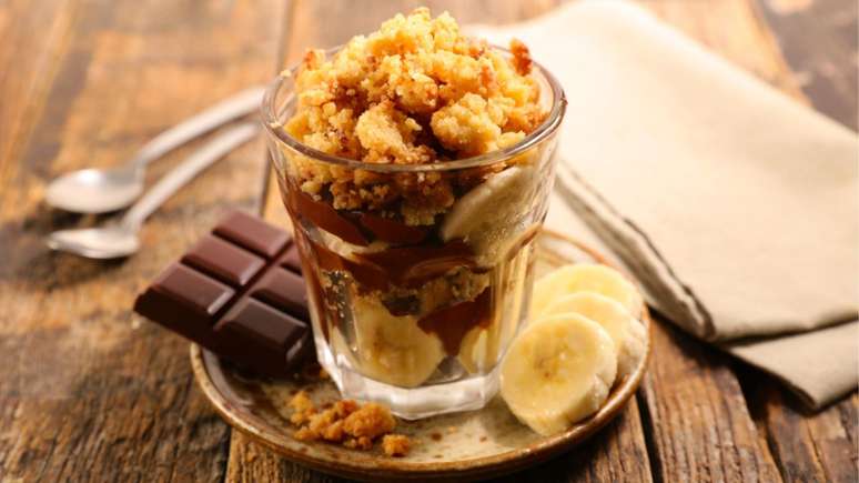 Crumble de banana com cacau