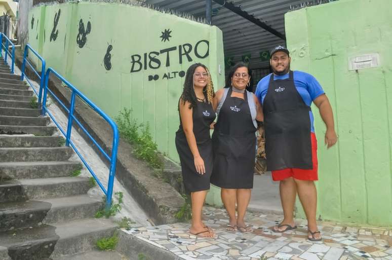Família de Angélica Nobre se uniu para abrir o Bistrô do Alto, na periferia do Recife: ajuda de projetos sociais foi fundamental