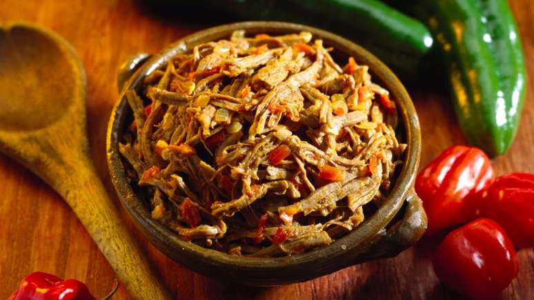 Crazy meat effortlessly makes up to 12 servings!