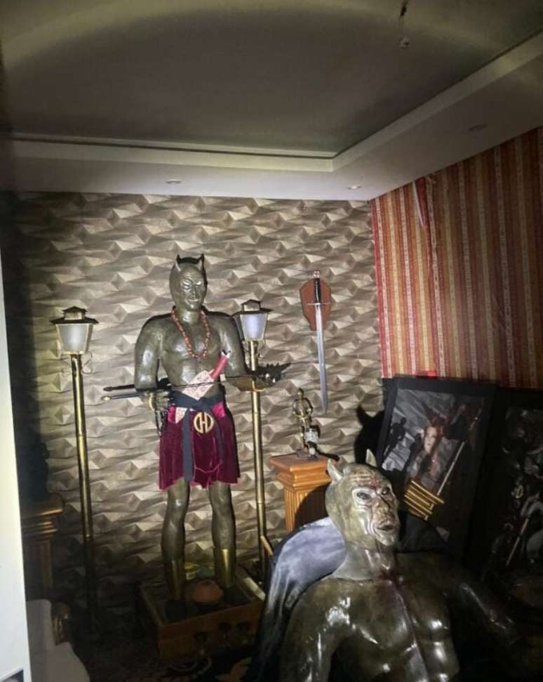 The charred body of a woman found in a house in Porto Alegre