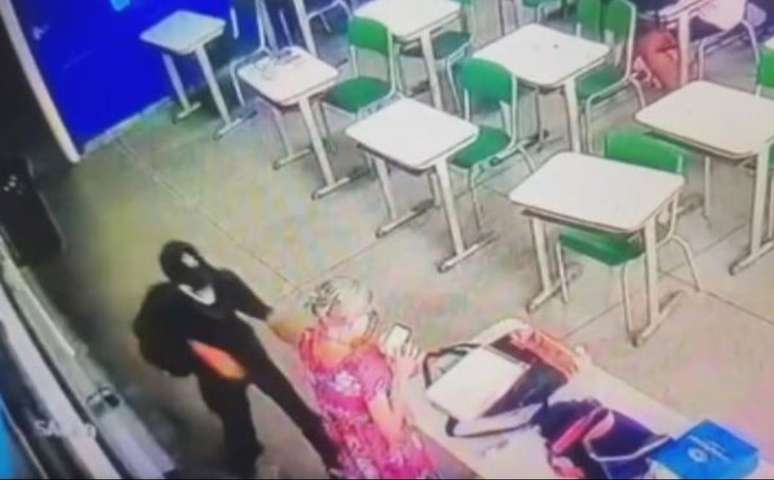 Ataque em escola de SP: Polícia Civil ouve 32 testemunhas e investiga como plano foi elaborado