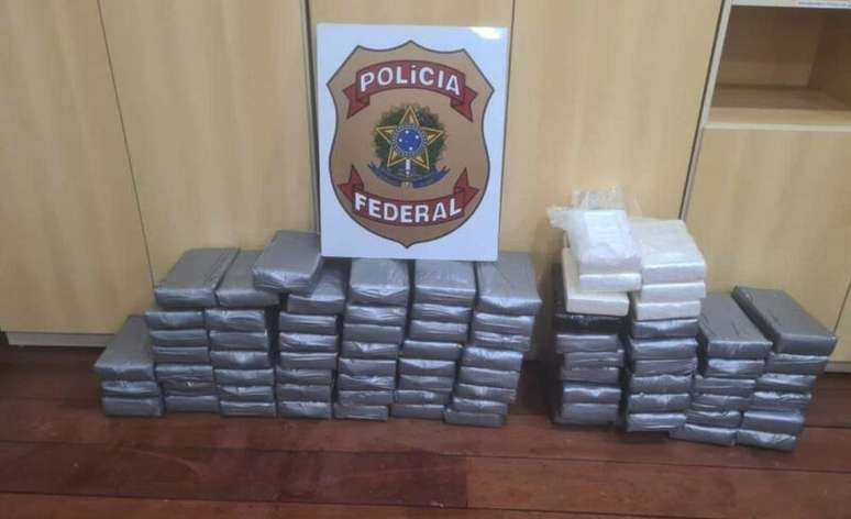 Mais de 100kg de cocaína apreendida em convés de navio no RS