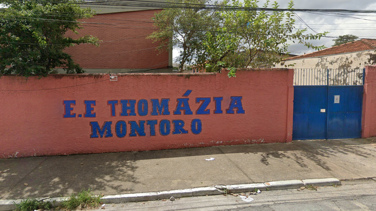 Muro da escola onde ocorreram os ataques