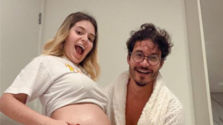 Viih Tube e Eliezer decidiram não revelar momento de nascimento da filha (Reprodução/Instagram)