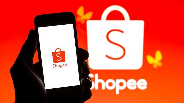 Empresários brasileiros querem que plataformas como a Shopee cobrem os impostos nas vendas