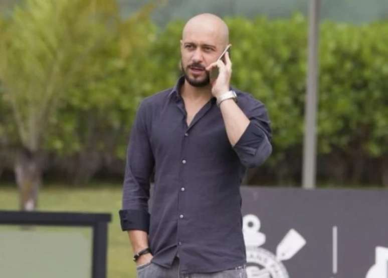 Alessandro representou o Timão no sorteio (Foto: Daniel Augusto Jr. / Ag. Corinthians)