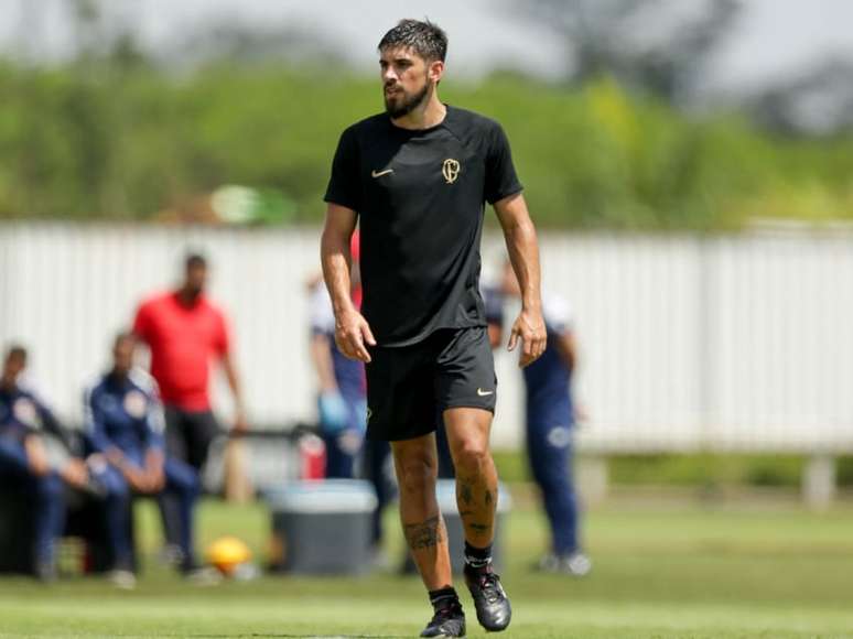 Bruno Méndez durante jogo-treino do Timão (Foto: Rodrigo Coca / Agência Corinthians)