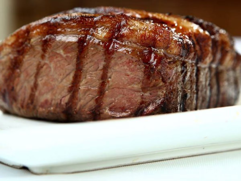 Carnes que mais tiveram queda de preço foram a picanha, capa de filé bovino e peito bovino 