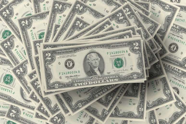 The dollar falls to R $ 5.09 after the announcement of the fiscal framework