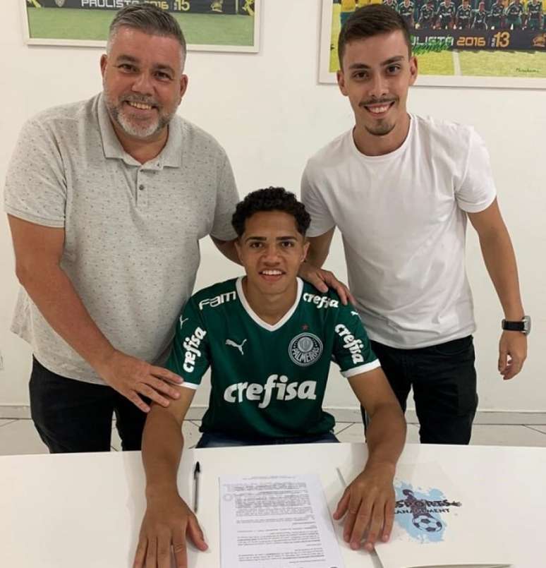 Palmeiras contrata meia para integrar o elenco sub-20
