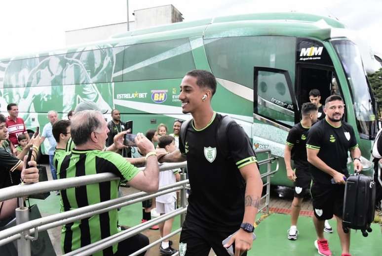 Campeão Sul-Americano Sub-20 com a Seleção Brasileira, lateral-direito é um dos principais ativos do América-MG - (Foto: Mourão Panda/América-MG)