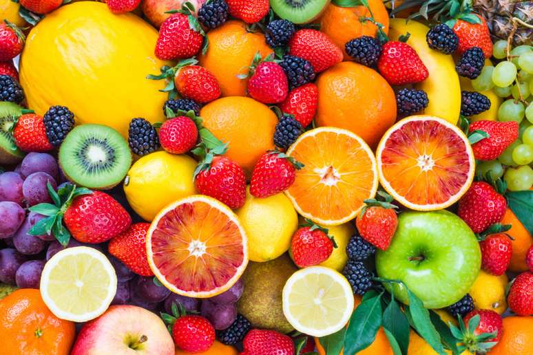 O consumo de frutas é capaz de melhorar a saúde de uma forma geral 