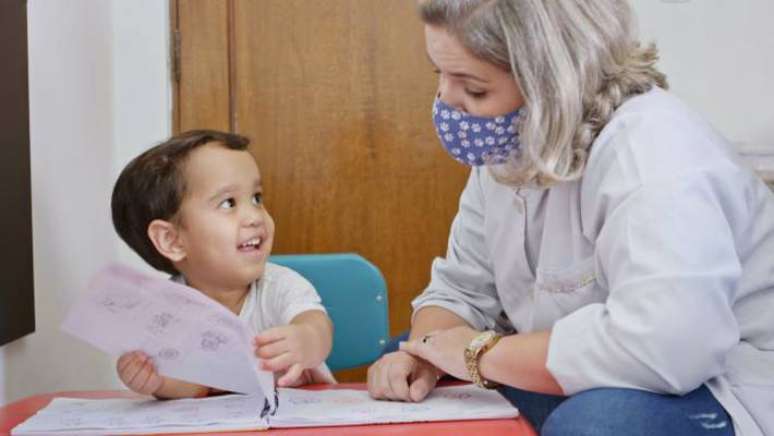 Davi no quinto epis&oacute;dio de 'Viver &eacute; Raro'