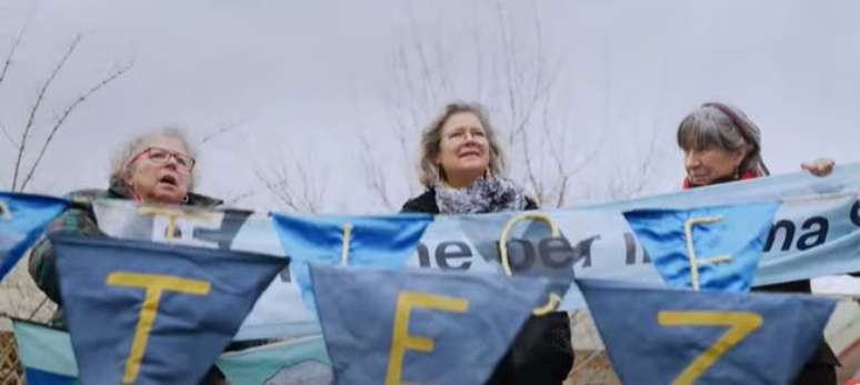 Mulheres com mais de 64 anos desafiam o governo da Suíça ao associar mudanças climáticas a direitos humanos