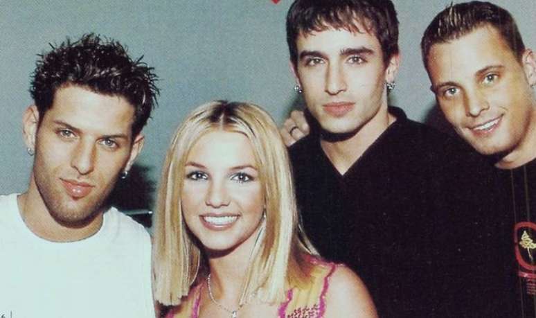 No auge, a LFO abriu apresentações de Britney Spears e participou de programas de TV