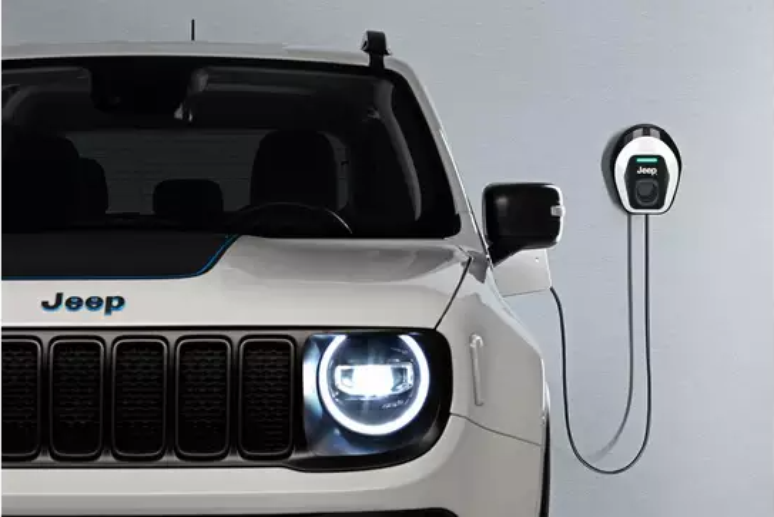 Jeep Renegade é favorito para ter versões 100% elétrica e híbrida plug-in