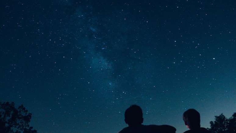 April sky |  The rare solar eclipse and meteor shower are the highlights of the month