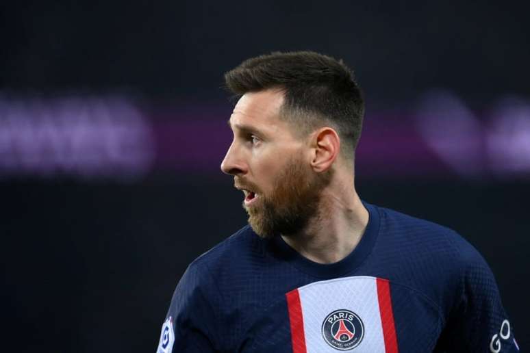 Jornais não poupam Messi de críticas (Foto: FRANCK FIFE / AFP)