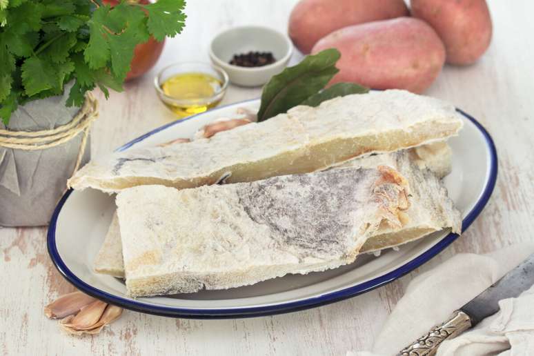 How to properly desalinate cod?  Learn step by step!