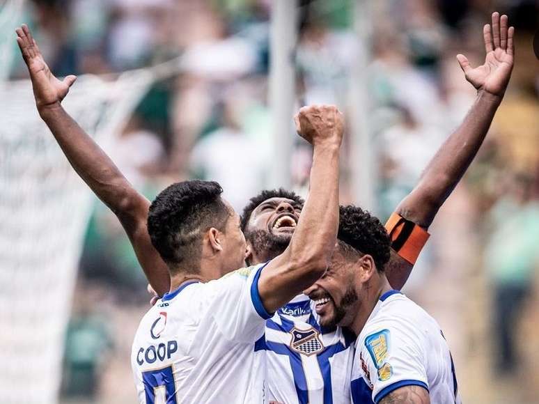 Água Santa, gigante diante do Palmeiras