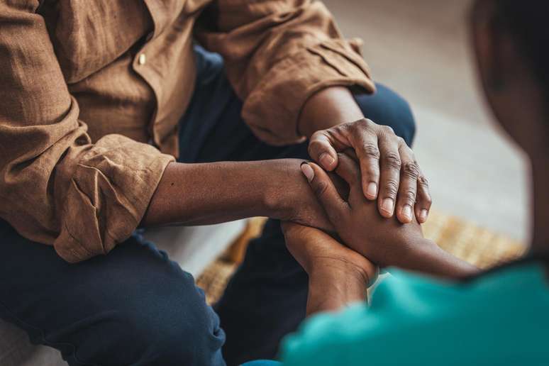 Grupo de mulheres, a maioria negras, se uniu para solucionar problemas sem recorrer a milicianos