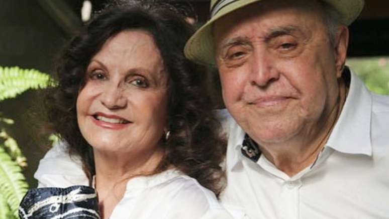 Rosamaria Murtinho celebra 92 anos de marido, Mauro Mendon&ccedil;a
