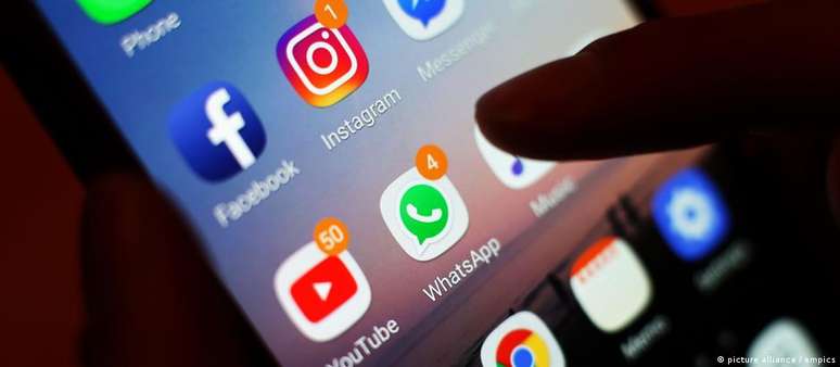 Objetivo do Planalto &eacute; aproveitar o "PL das Fake News" que j&aacute; tramita na C&acirc;mara e ampliar o seu escopo