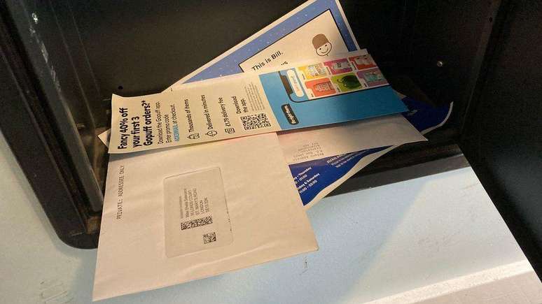 Correspond&ecirc;ncia fechada foi encontrada na caixa de correio