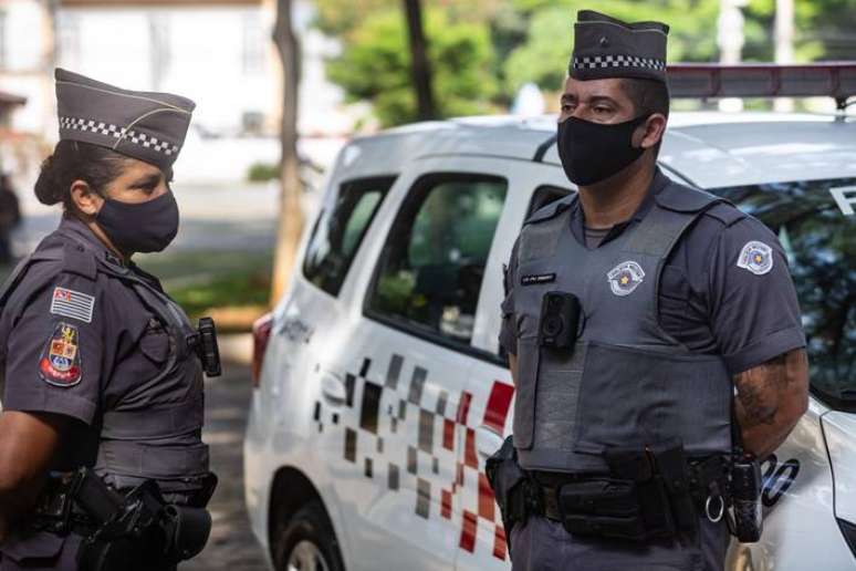 Letalidade policial teve queda recorde no último ano após implementação de câmeras corporais
