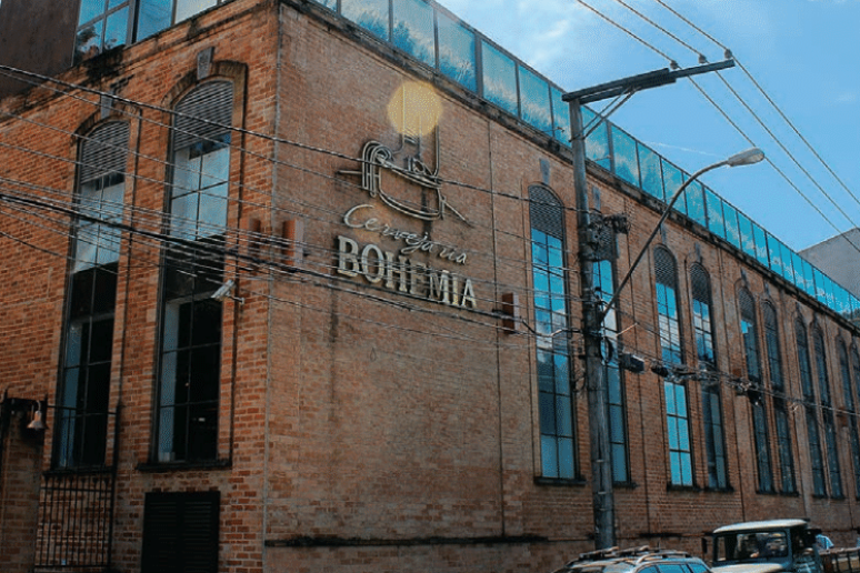 Fachada da Bohemia no centro de Petrópolis, a primeira cervejaria do Brasil 