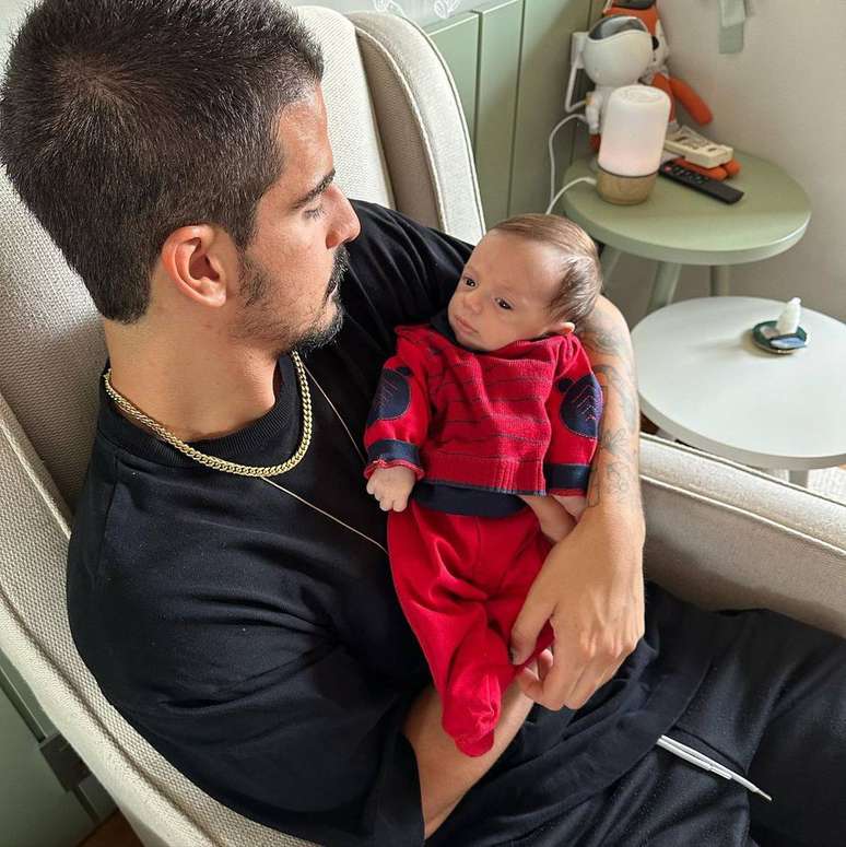 Enzo Celulari publishes video talking to his younger brother, Luca: ‘My prince’