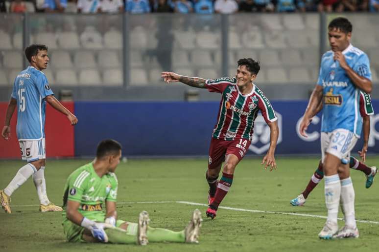 Prazer, Cano: artilheiro tricolor já tem dois gols na Libertadores (Foto: Marcelo Gonçalves / Fluminense)