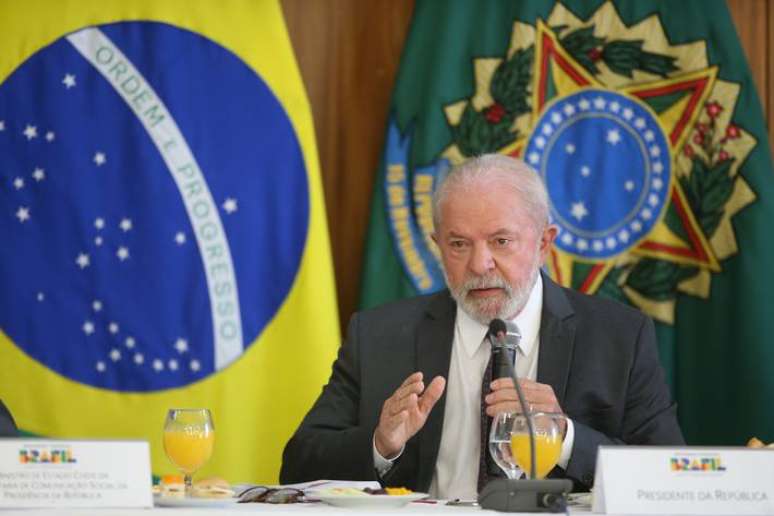 Presidente Lula durante café da manhã com jornalistas.