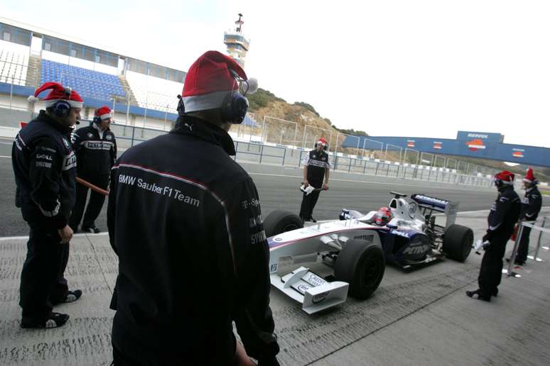 BMW Sauber testando aquele que seria seu último carro, o F1.09